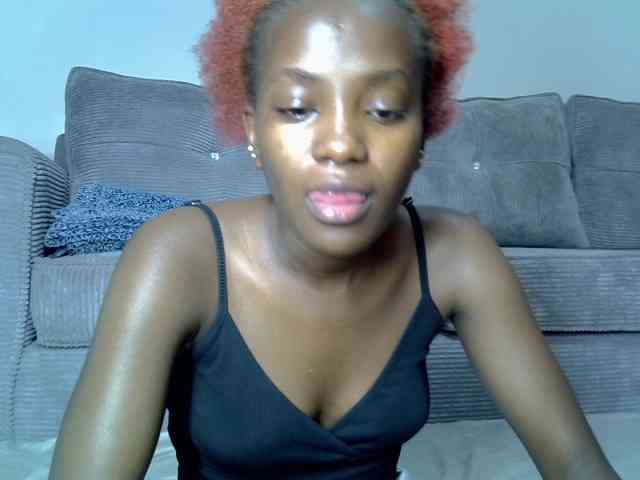 Lynnepretty4 webcam