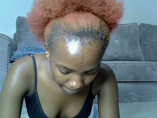 Lynnepretty4 webcam