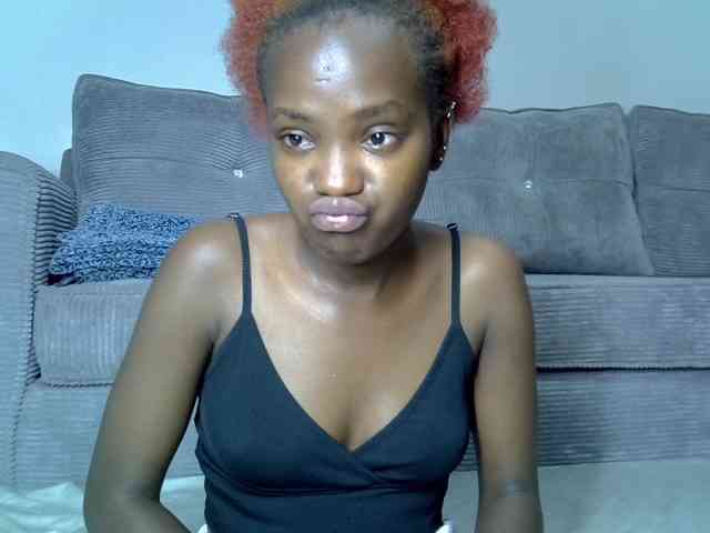 Lynnepretty4 webcam