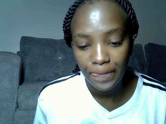 Lynnepretty4 webcam