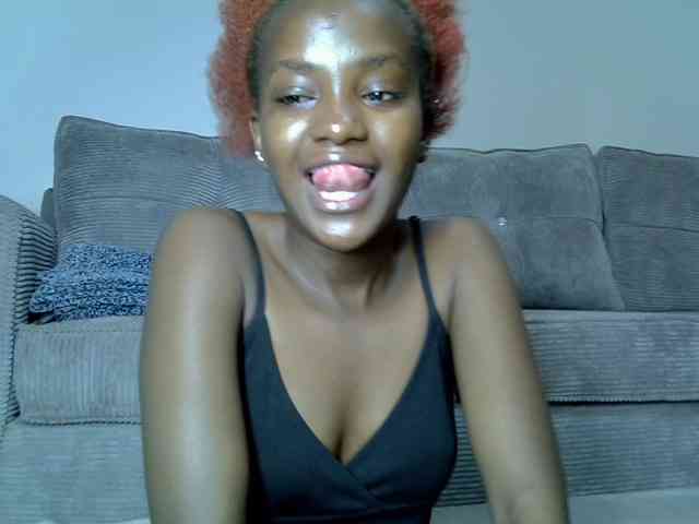 Lynnepretty4 webcam