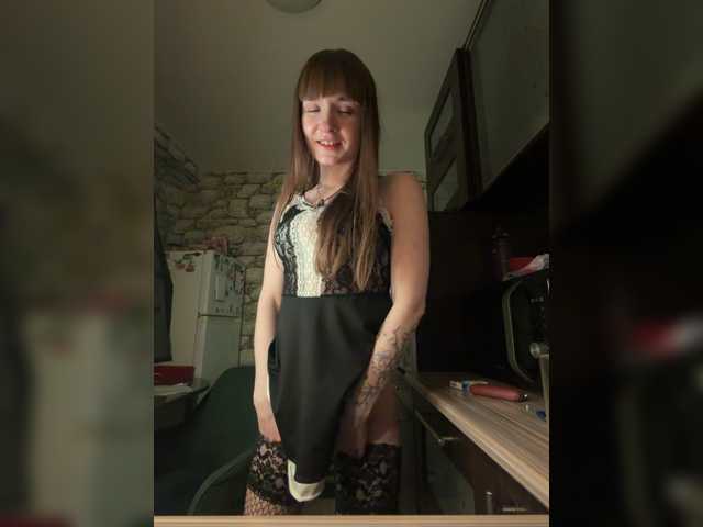Bonny-Dee live cam preview