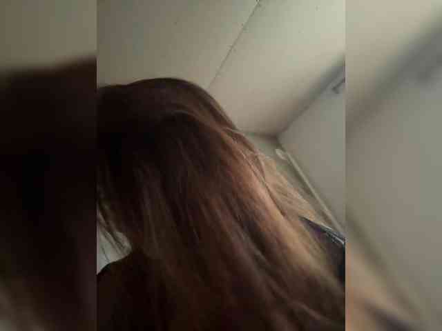 Nika12091996's cam show statistics and live stream