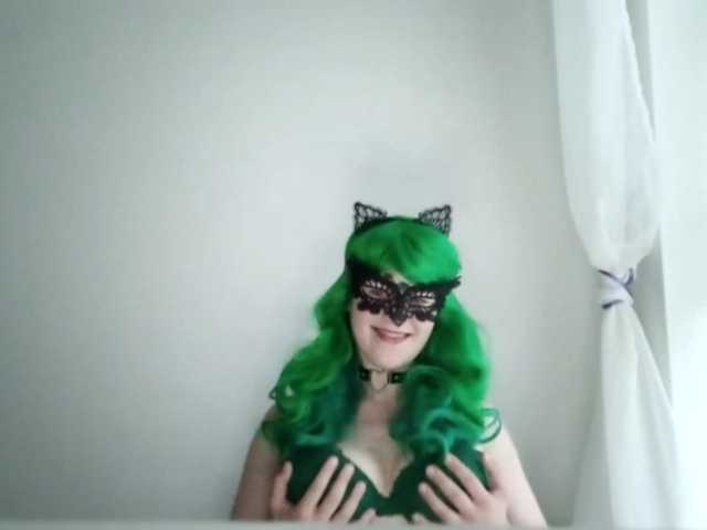 NikkiPleasure live webcam show