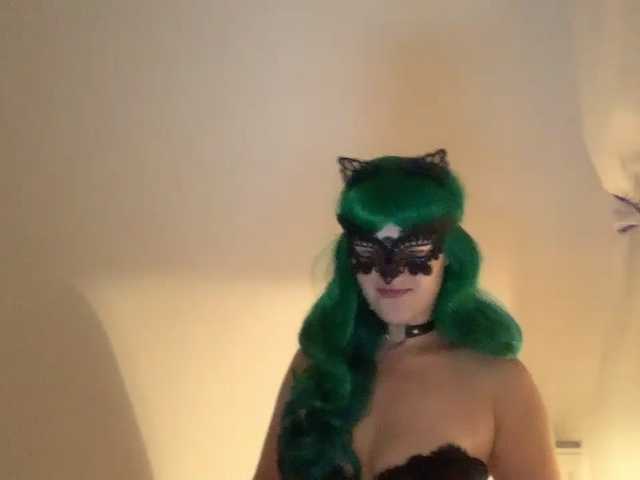NikkiPleasure