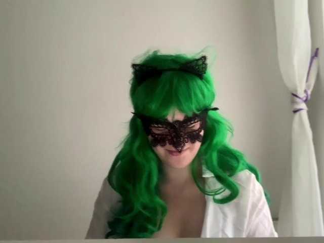 NikkiPleasure live cam