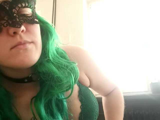 NikkiPleasure