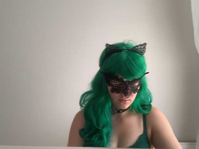 NikkiPleasure live webcam show