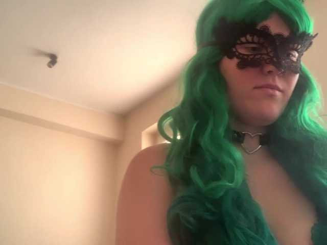 NikkiPleasure