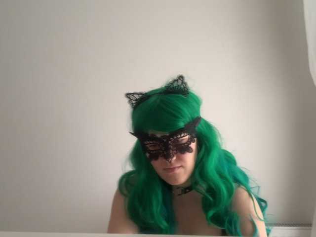 NikkiPleasure live webcam show