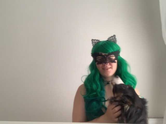 NikkiPleasure live webcam show