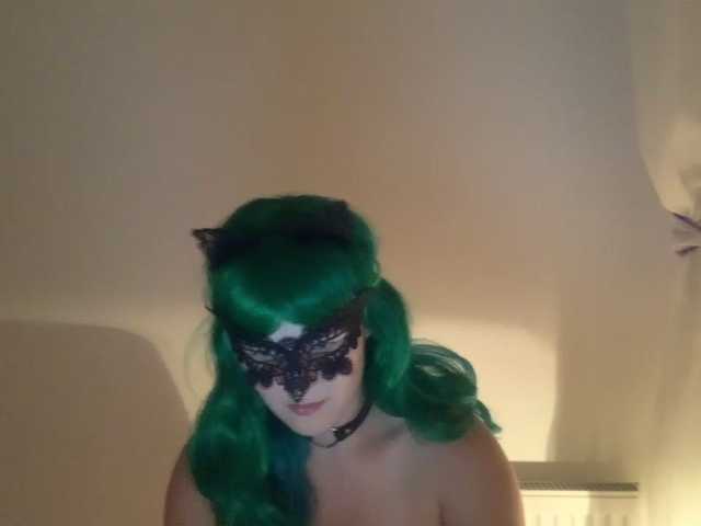 NikkiPleasure live webcam show