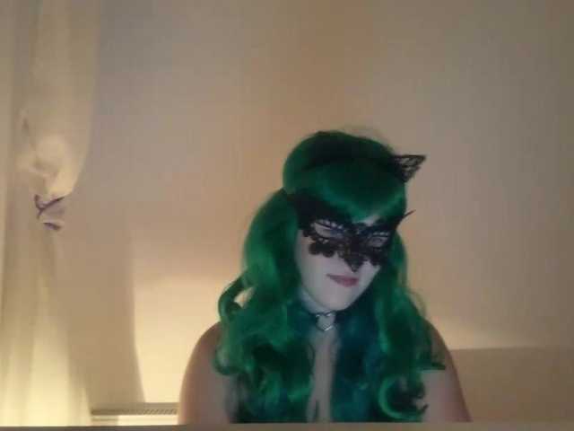 NikkiPleasure live webcam show