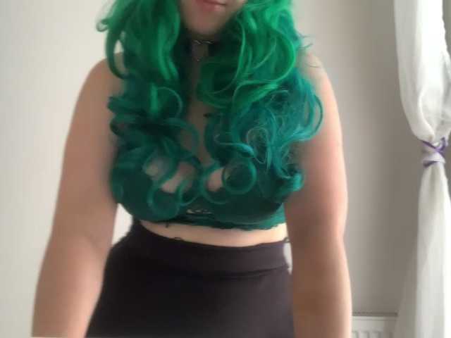 NikkiPleasure live webcam show