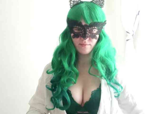 NikkiPleasure webcam