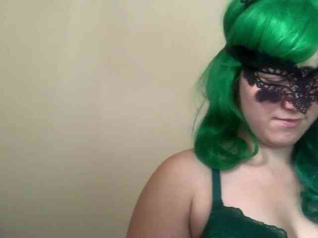 NikkiPleasure webcam