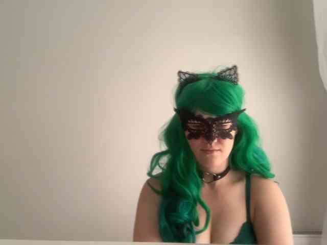 NikkiPleasure