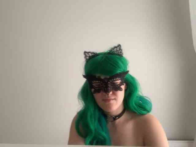 NikkiPleasure