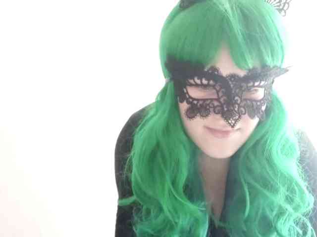 NikkiPleasure webcam