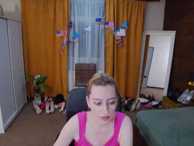 EvelynReagan webcam