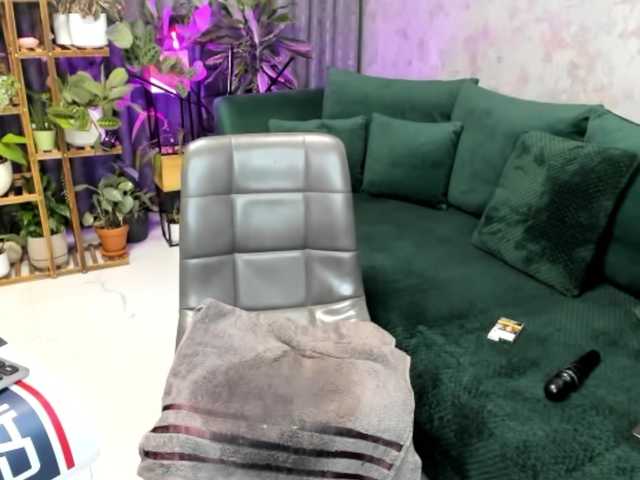MilfAmelia live cam on BongaCams