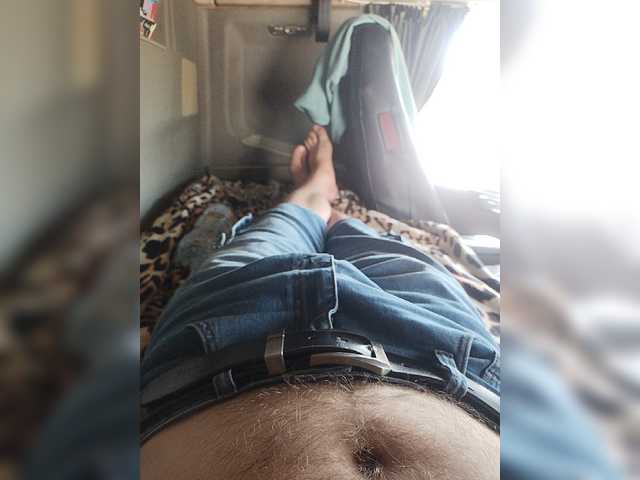 Viktor-411 live webcam show