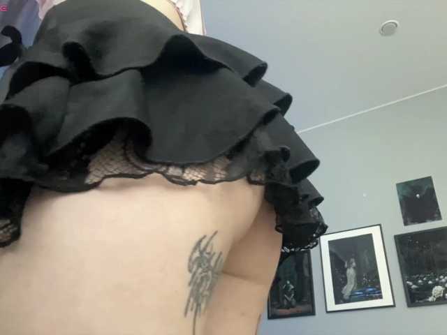 dark-girl live cam on BongaCams