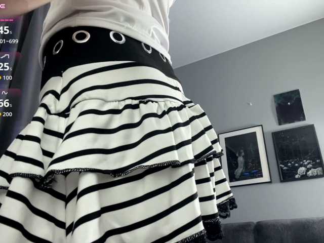 dark-girl live cam on BongaCams