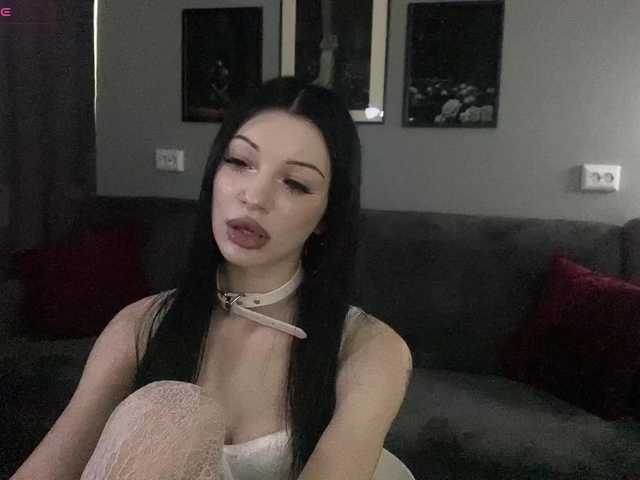 dark-girl live cam on BongaCams
