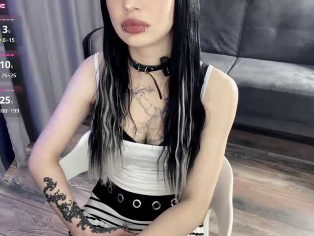 dark-girl live cam on BongaCams