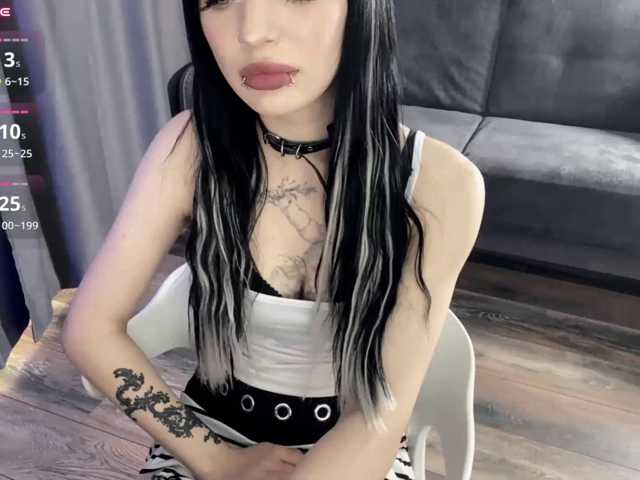 dark-girl live cam on BongaCams