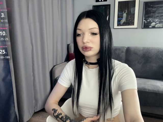 dark-girl live cam on BongaCams