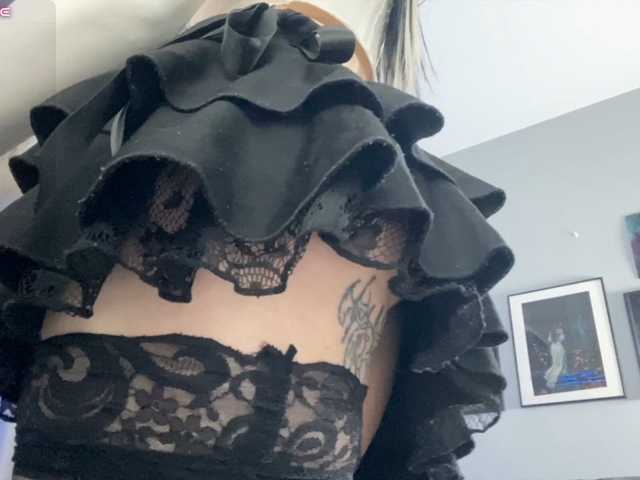 dark-girl live cam on BongaCams