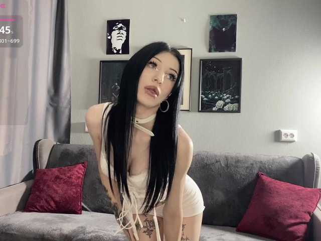 dark-girl live cam on BongaCams