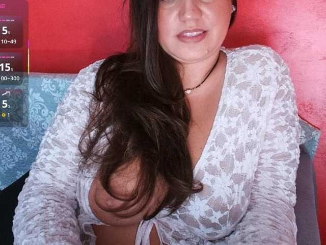 Naughtyh live cam on BongaCams
