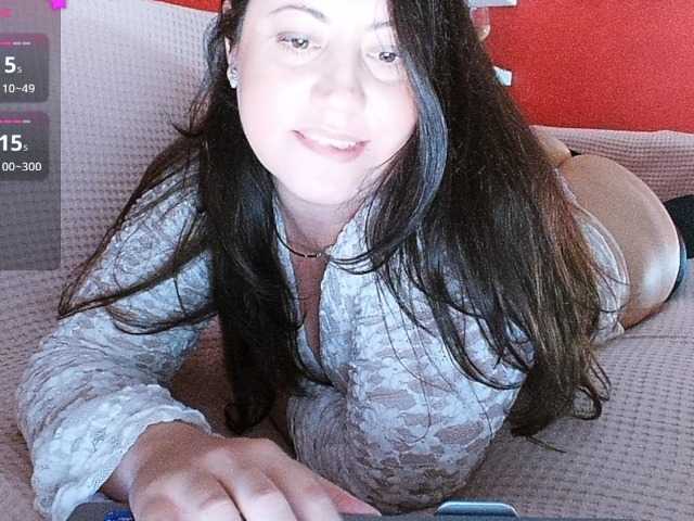 Naughtyh live cam on BongaCams