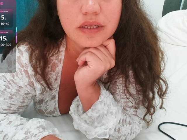 Naughtyh live cam on BongaCams