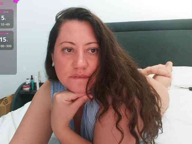 Naughtyh webcam