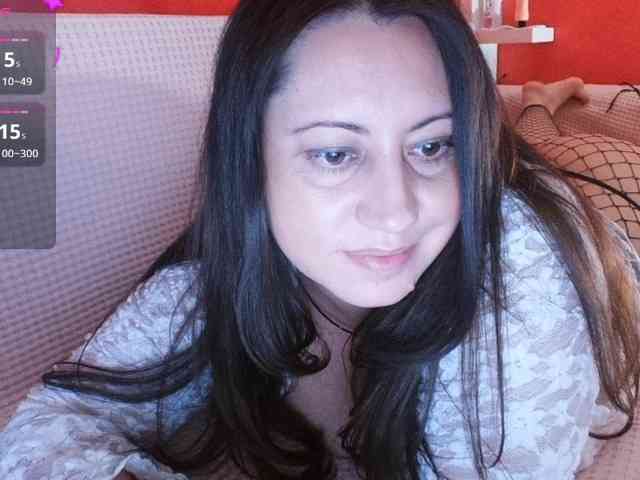 Naughtyh Live Webcam on BongaCams