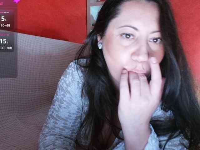 Naughtyh webcam