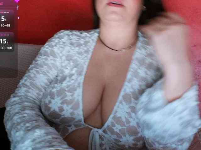 Naughtyh's live stream