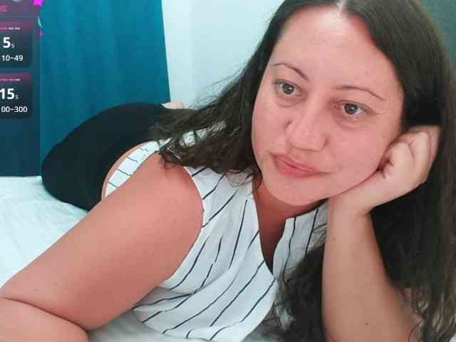 Naughtyh webcam