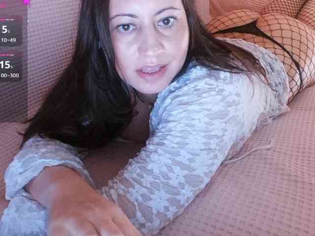 Naughtyh webcam