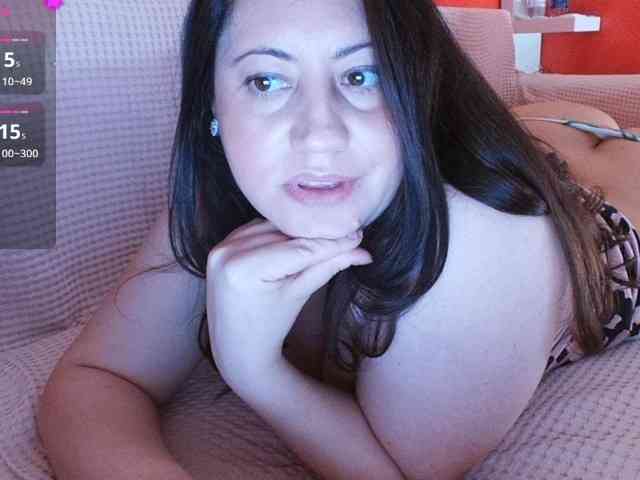 Modella: Naughtyh