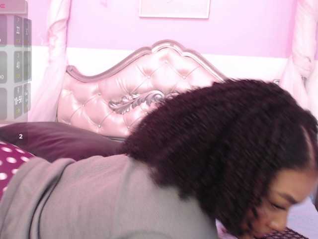 KarinaVillalobo live cam on BongaCams