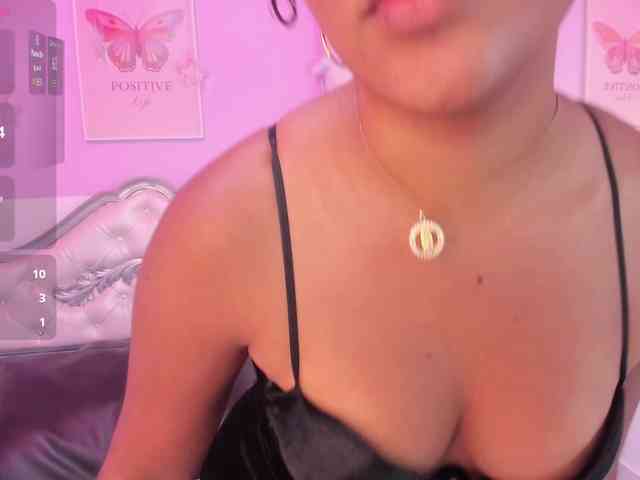 KarinaVillalobo webcam