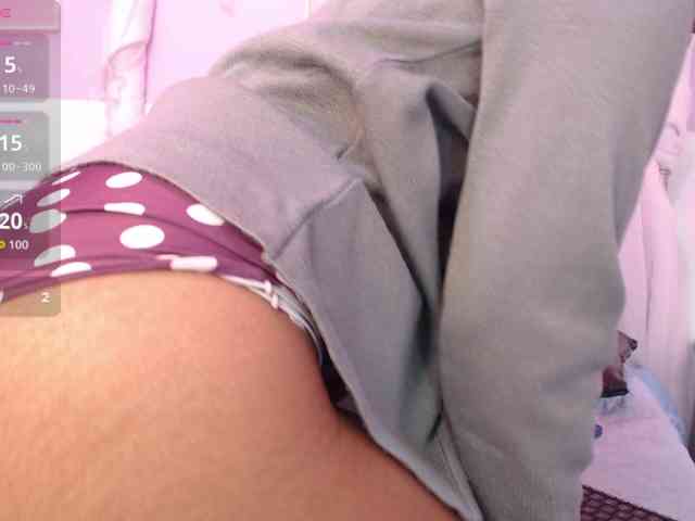 KarinaVillalobo webcam