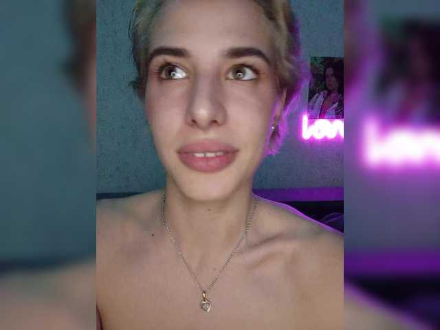 lunaalex live cam on BongaCams