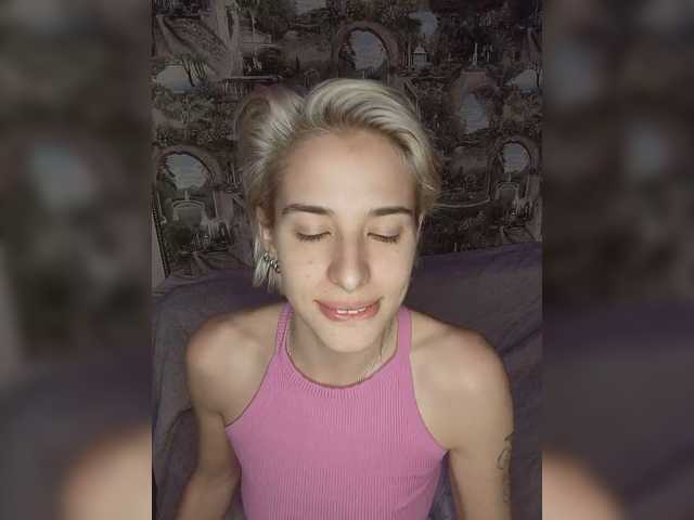 lunaalex live cam on BongaCams