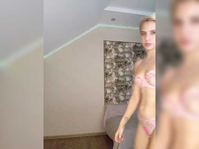 lunaalex live cam on BongaCams